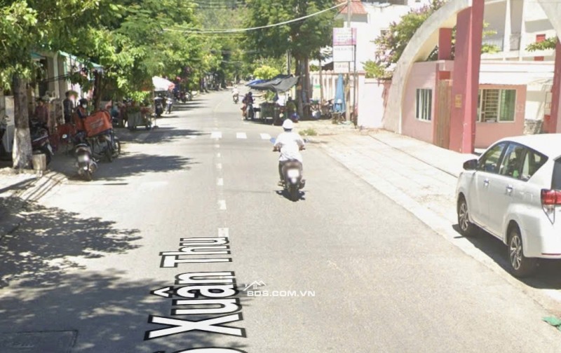 Bán đất mặt tiền đường Ngô Xuân Thu - Đôi diện trường CĐ GTVT